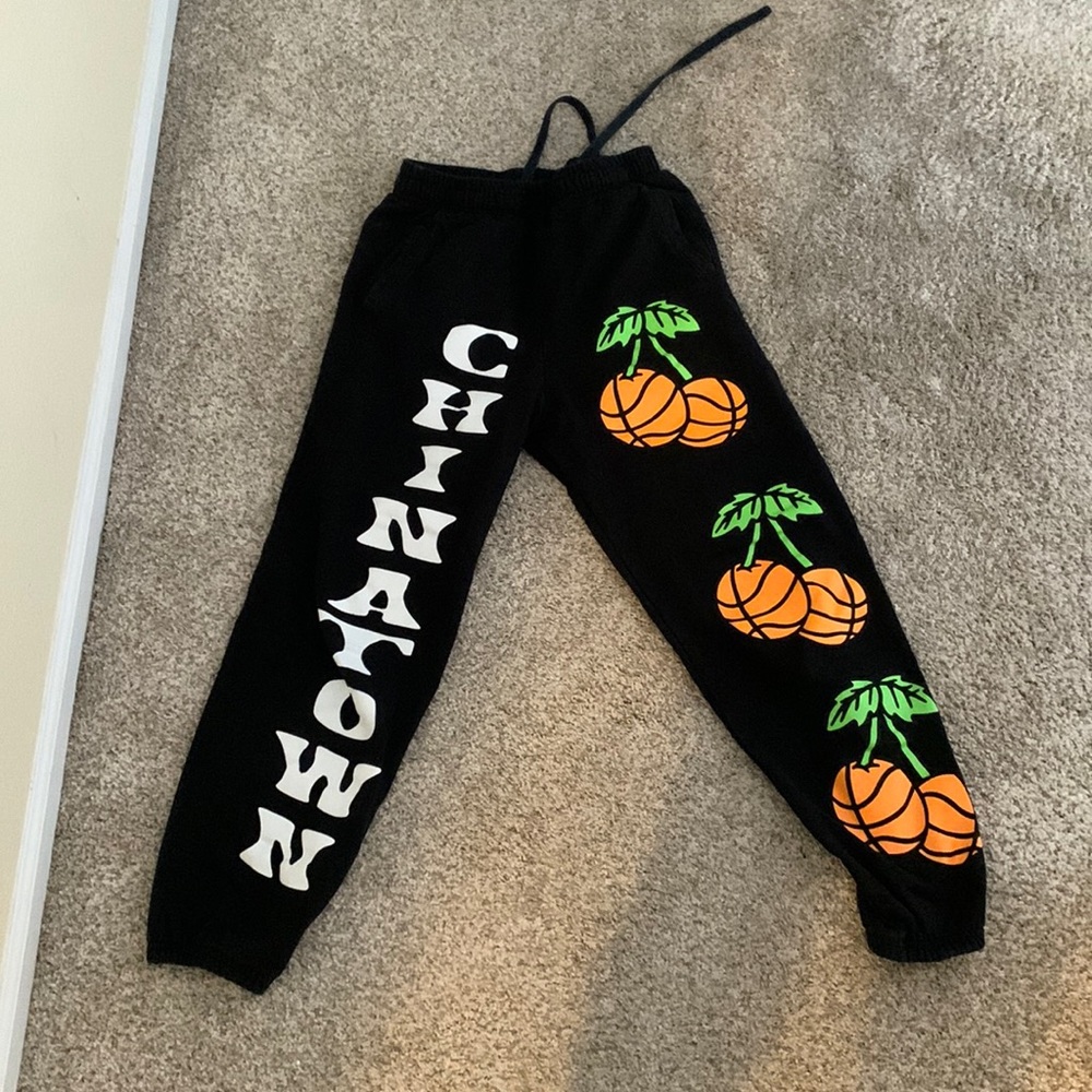 China Town Sweats: size S